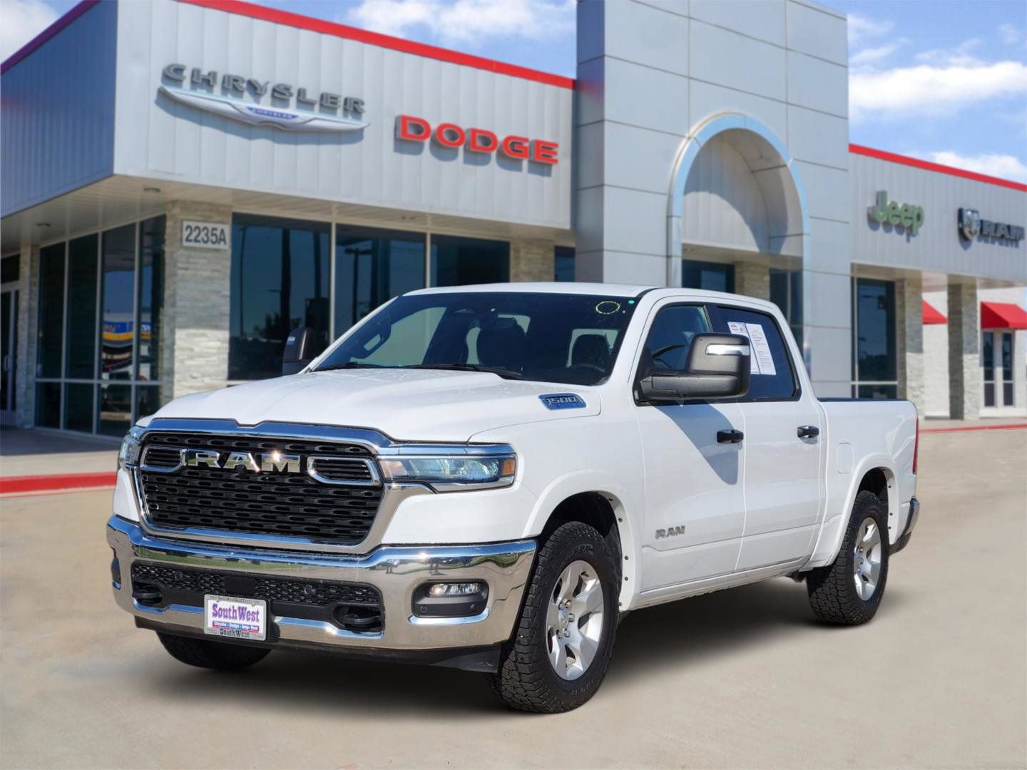 Used 2025 RAM 1500 Lone Star AWD/4WD image 2