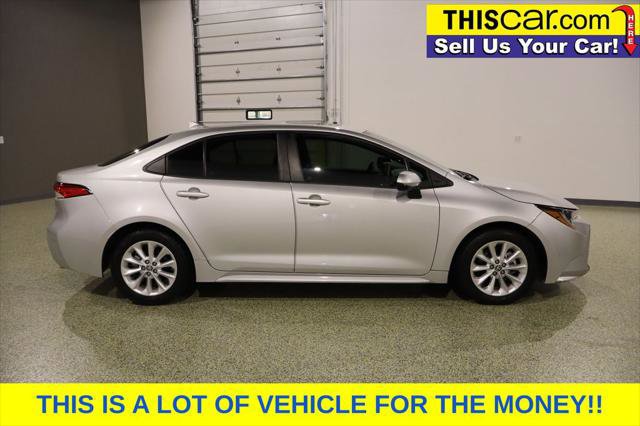 Used 2020 Toyota Corolla LE image 8