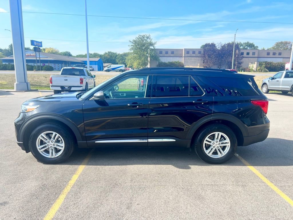 Used 2023 Ford Explorer XLT w/ Equipment Group 202A image 45