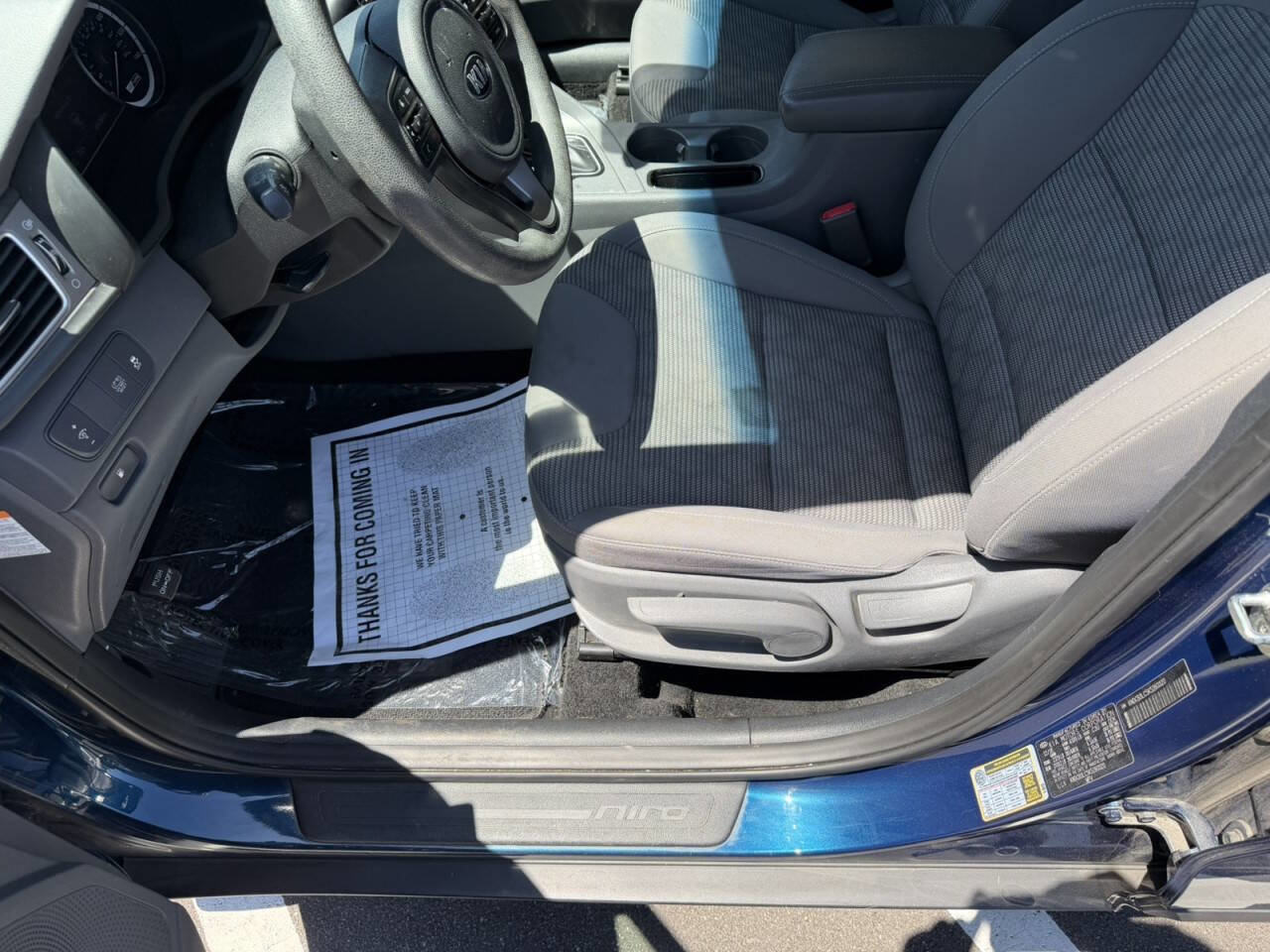 Used 2019 Kia Niro LX FWD image 26