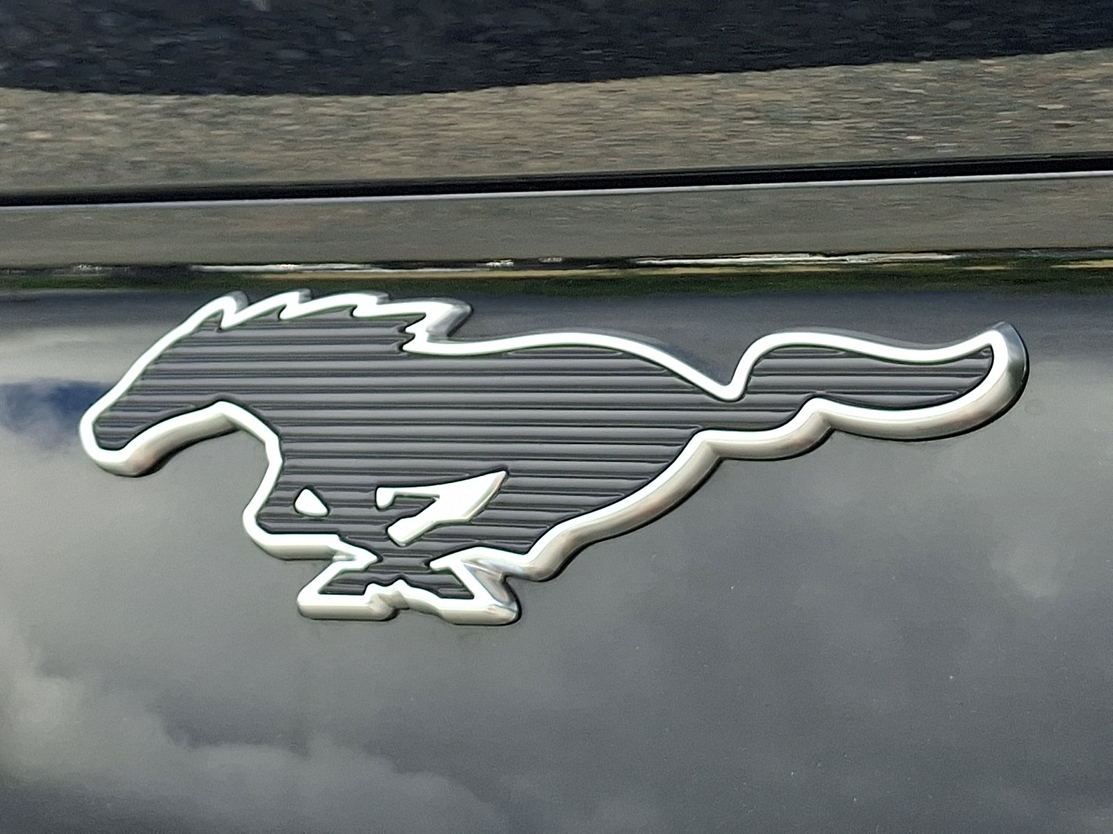 Used 2025 Ford Mustang Mach-E Premium AWD/4WD image 28