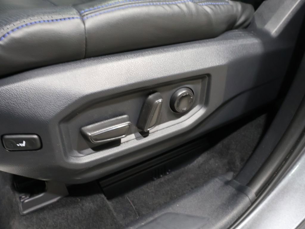 Used 2025 Toyota Tundra Platinum image 12