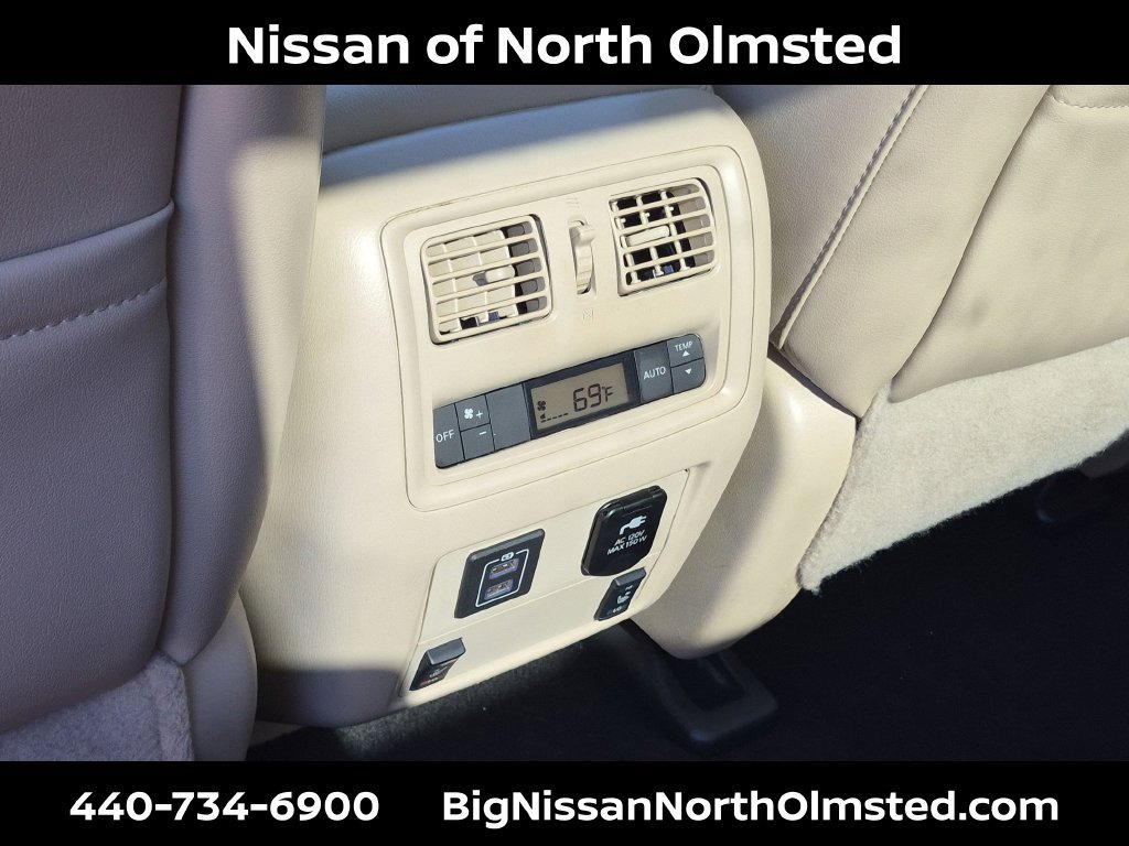Used 2018 Nissan Pathfinder SL w/ SL Premium Package AWD/4WD image 21