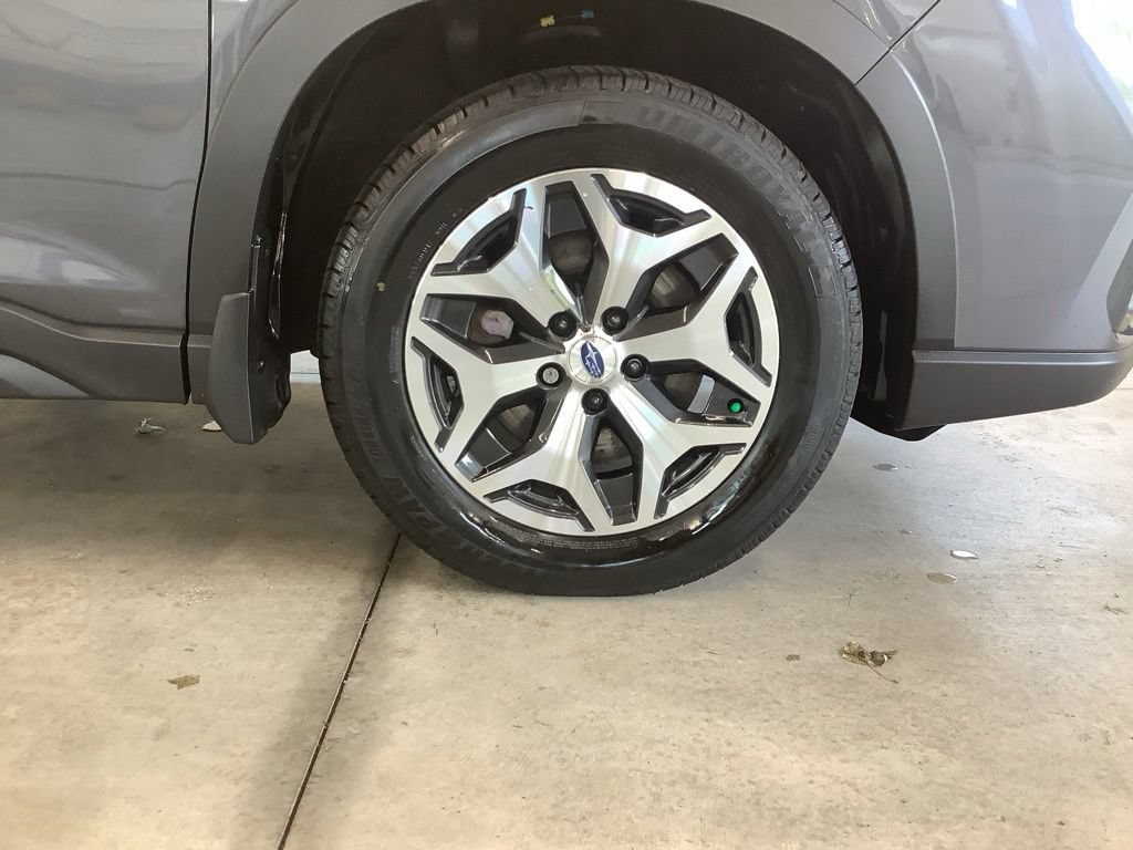 Used 2021 Subaru Forester Premium AWD/4WD image 28