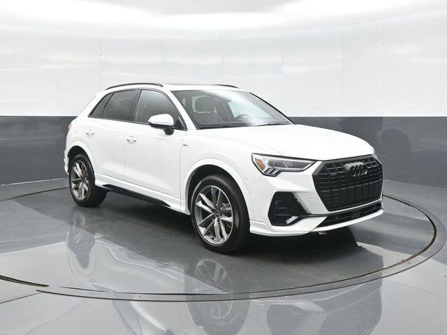 Used 2023 Audi Q3 2.0T Premium Plus w/ Premium Plus Package AWD/4WD image 1