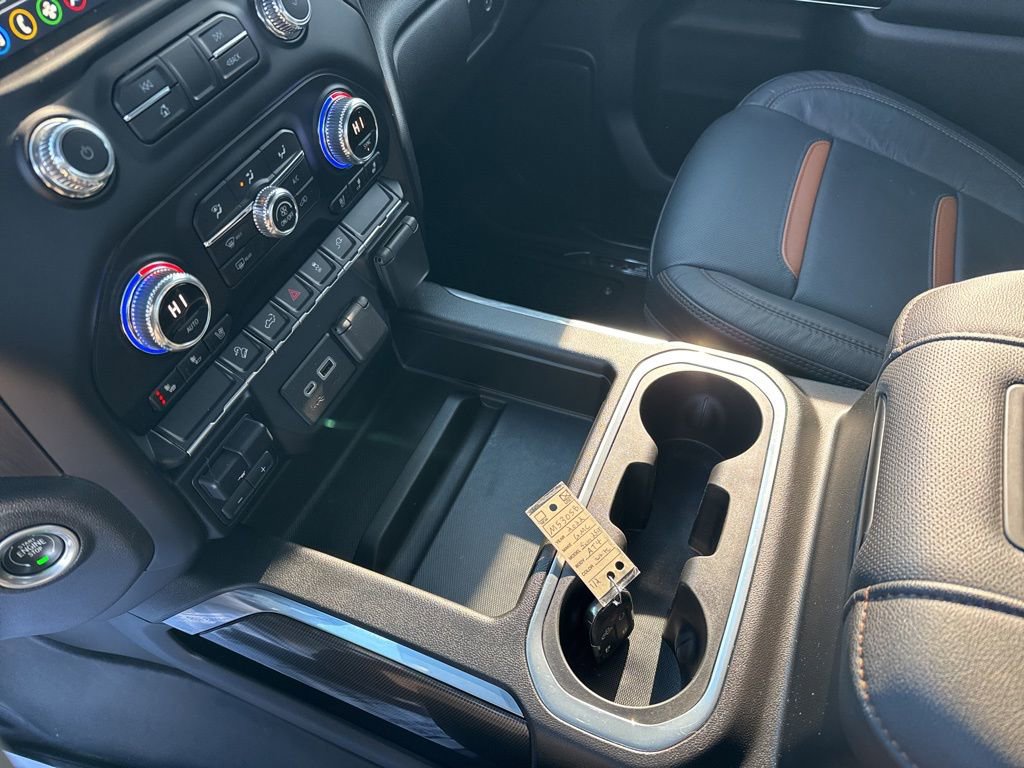 Used 2022 GMC Sierra 2500 AT4 image 18