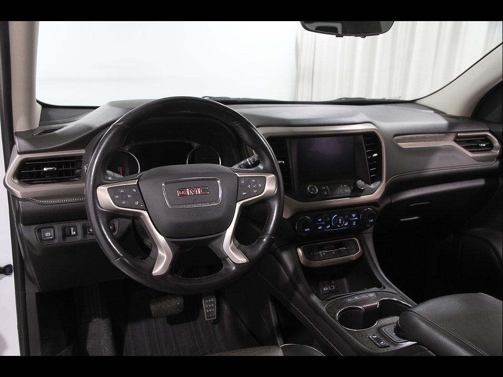 Certified 2022 GMC Acadia Denali w/ Denali Ultimate Package AWD/4WD image 6