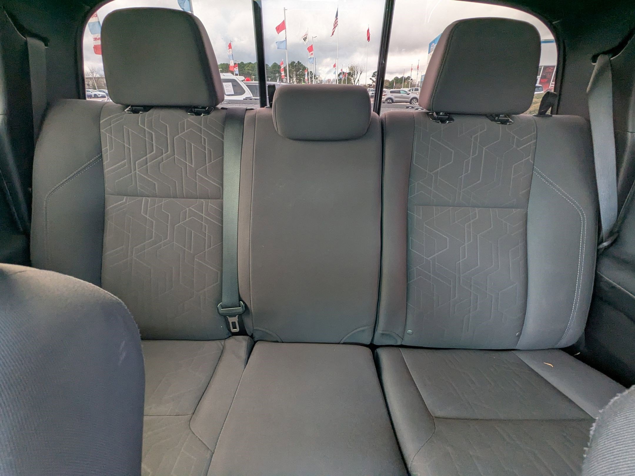 Used 2019 Toyota Tacoma TRD Off-Road image 18