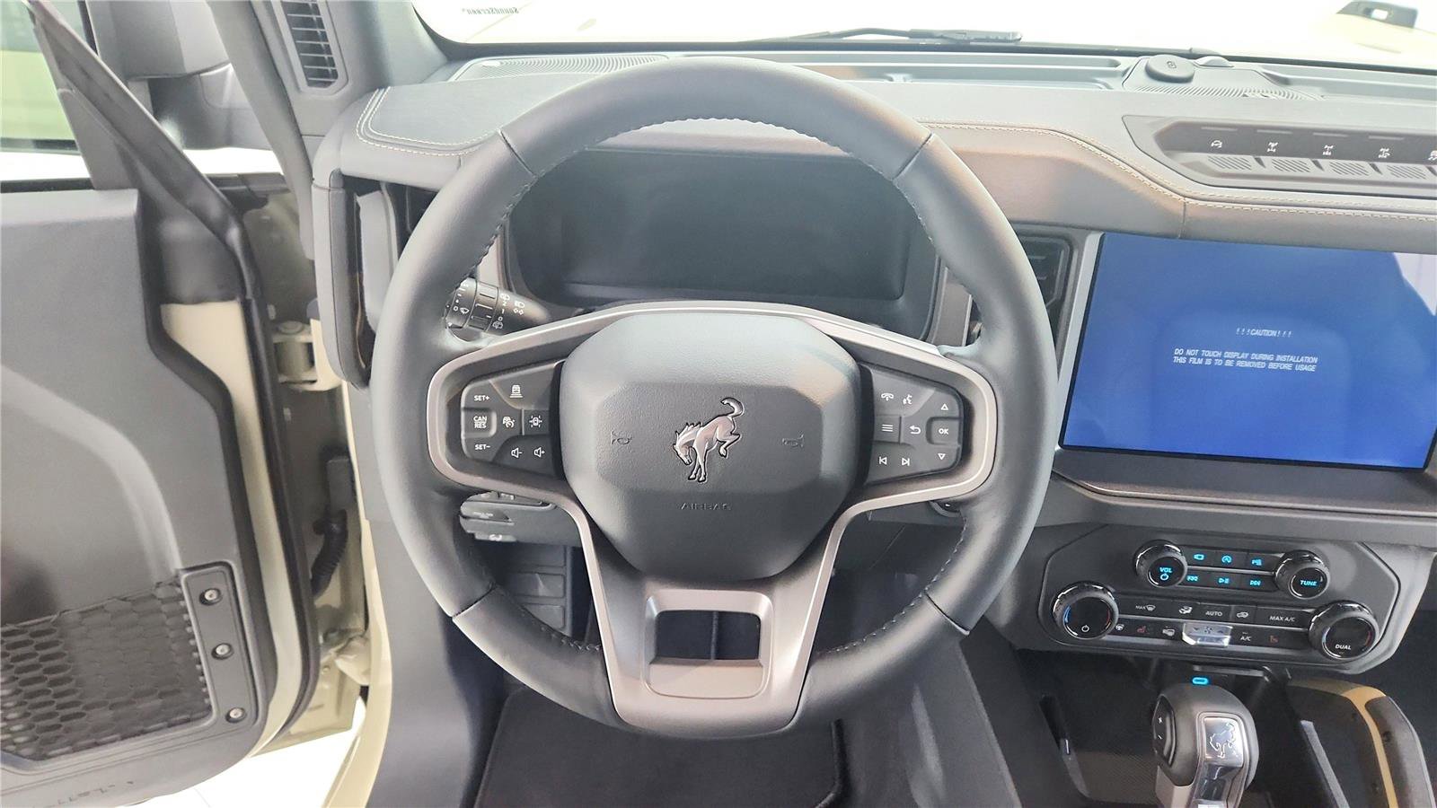 New 2025 Ford Bronco Badlands image 29