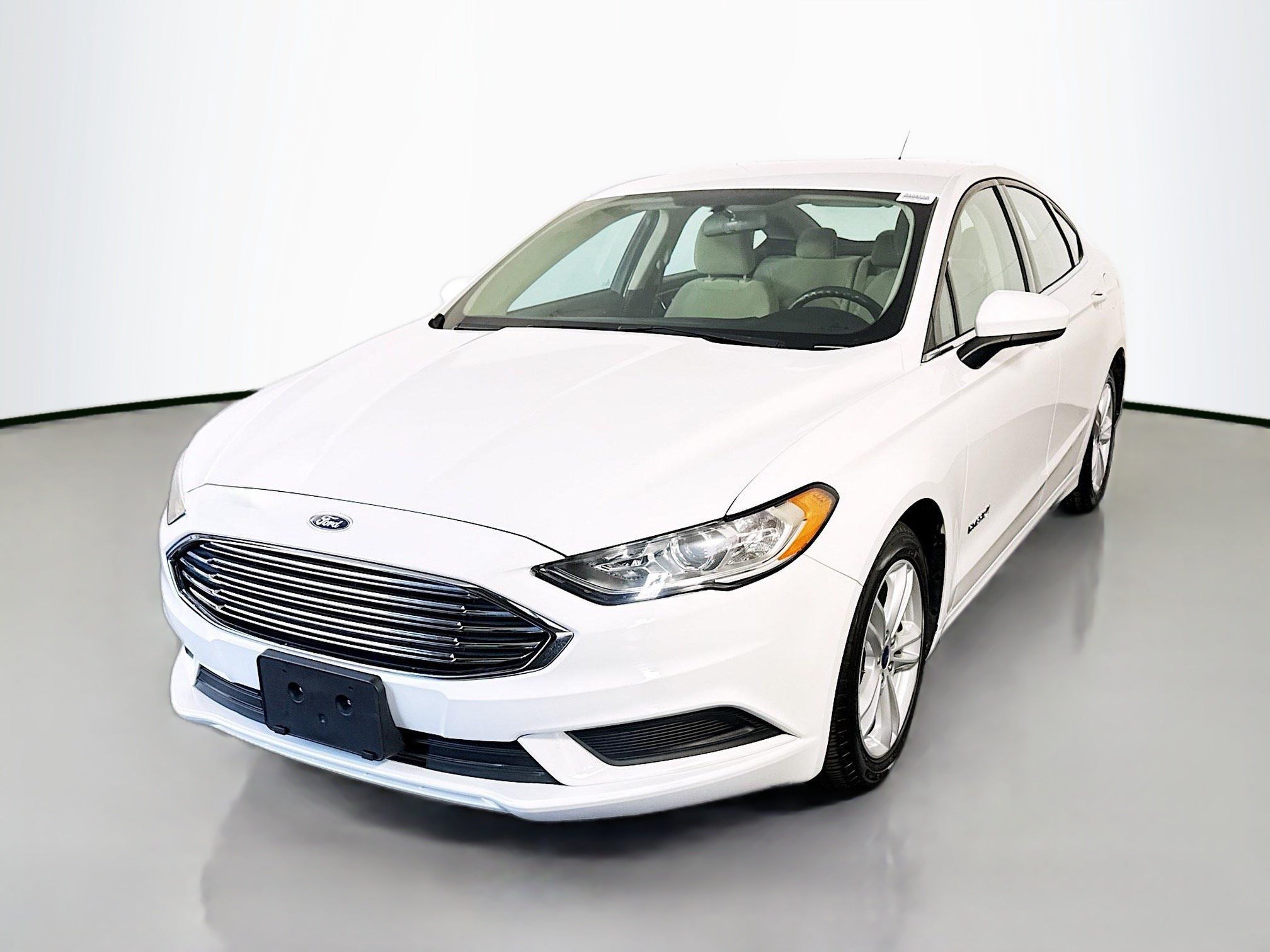 Used 2018 Ford Fusion S FWD image 4