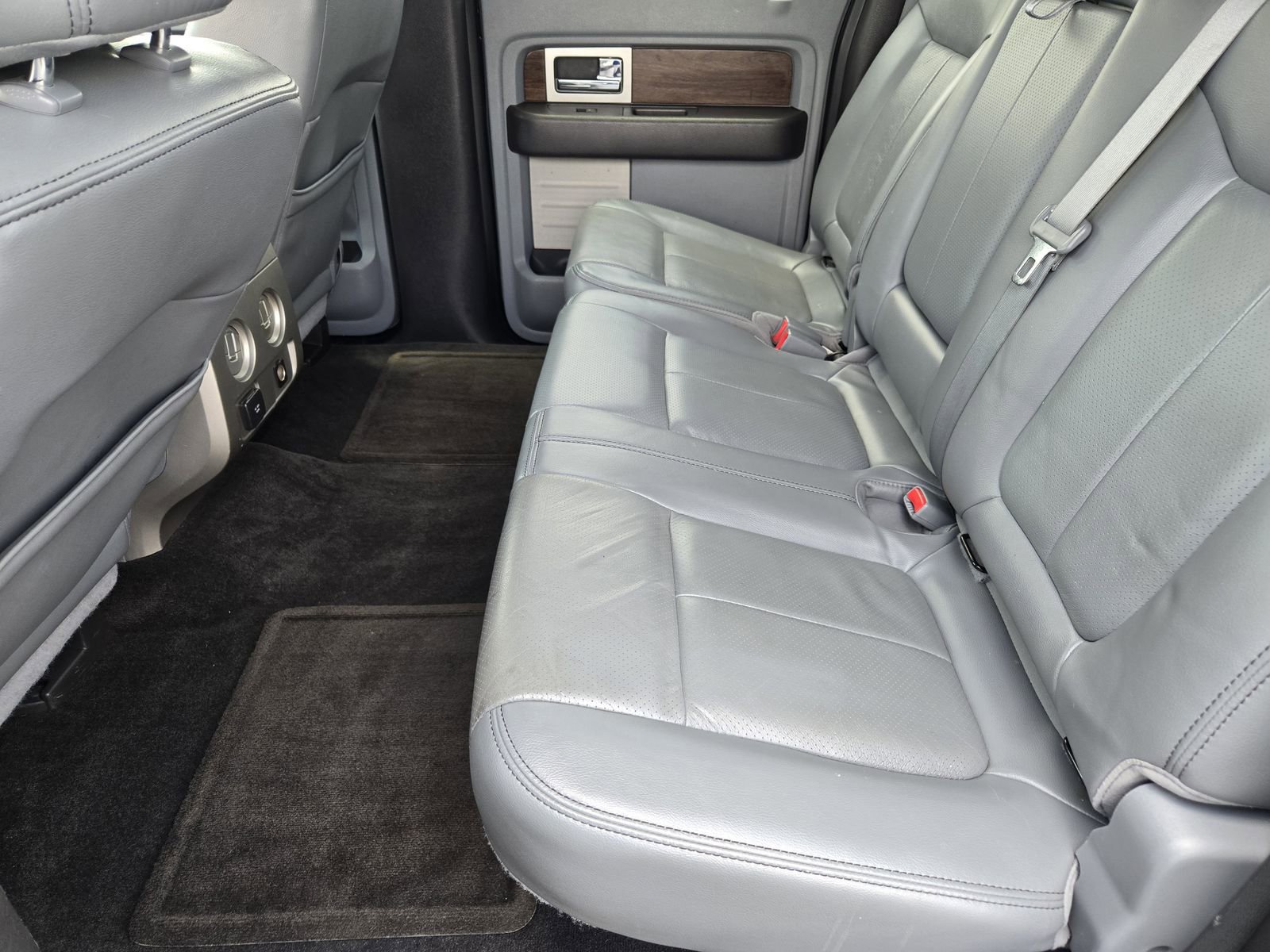 Used 2013 Ford F150 Lariat w/ Luxury Equipment Group AWD/4WD image 29