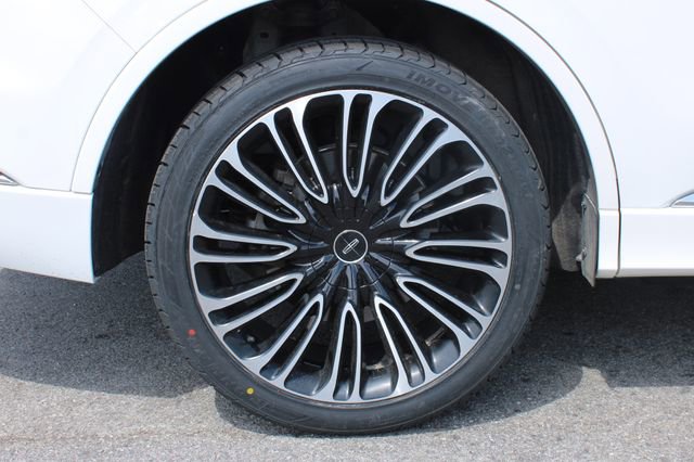 Used 2021 Lincoln Aviator Black Label w/ Dynamic Handling Package AWD/4WD image 37