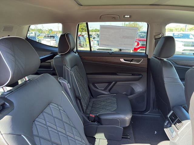 New 2026 Volkswagen Atlas SEL Premium R-Line AWD/4WD image 11