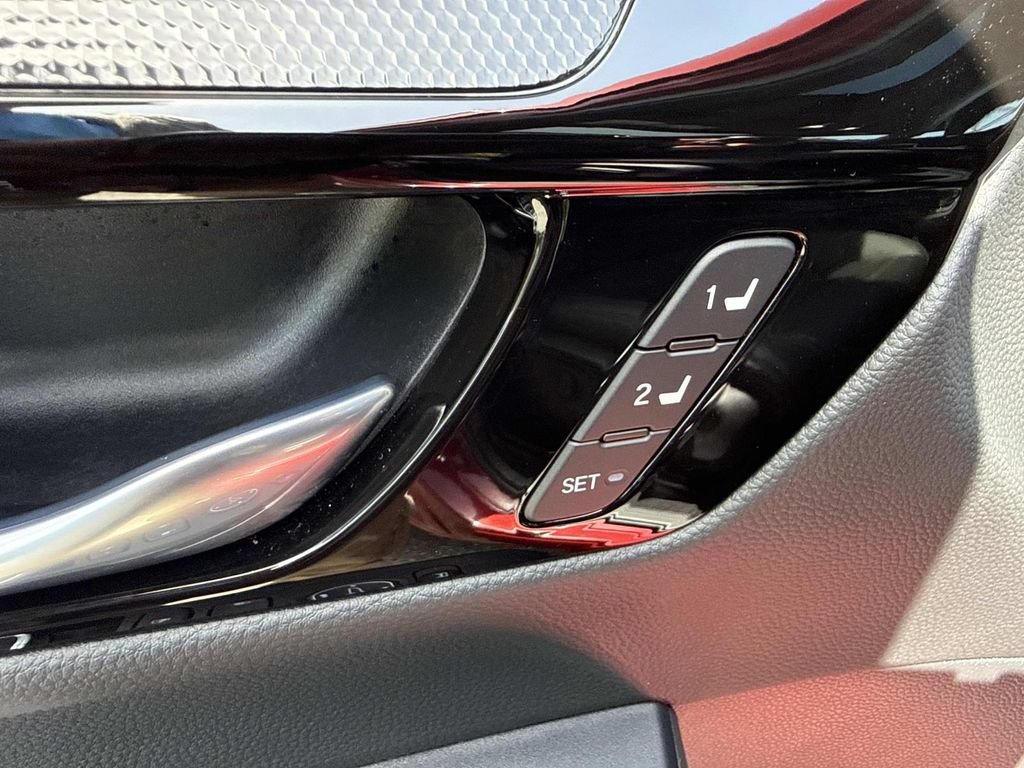 Used 2025 Honda CR-V Sport Touring image 24