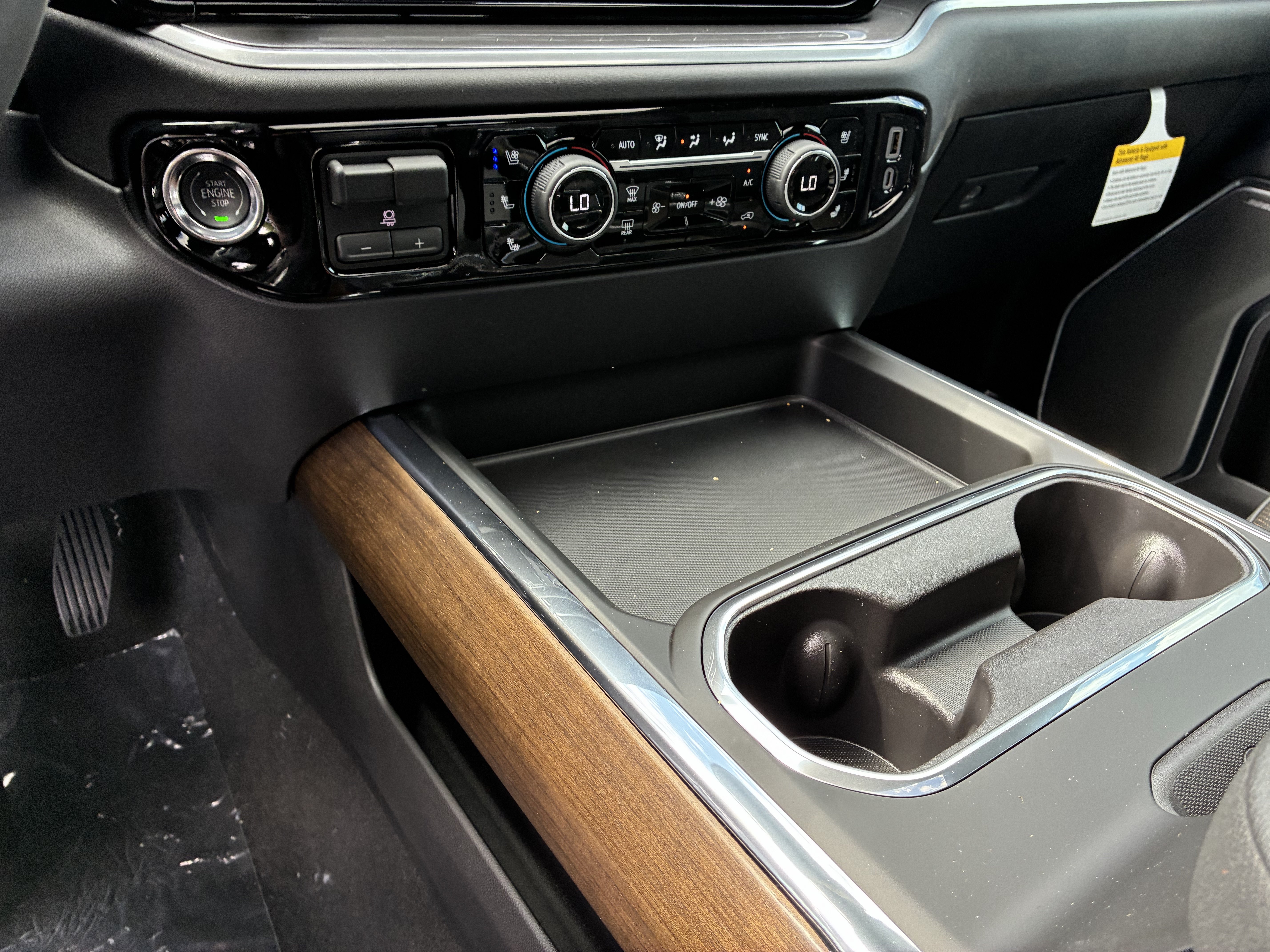 New 2026 Chevrolet Silverado 3500 High Country w/ High Country Premium Package AWD/4WD image 37
