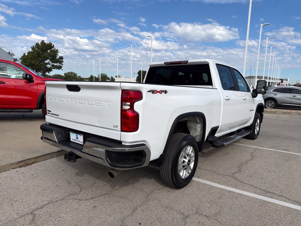 Used 2025 Chevrolet Silverado 2500 LT w/ Convenience Package AWD/4WD image 3