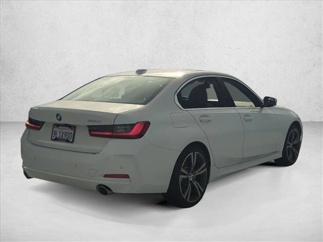 Certified 2024 BMW 330i Sedan w/ Premium Package image 5