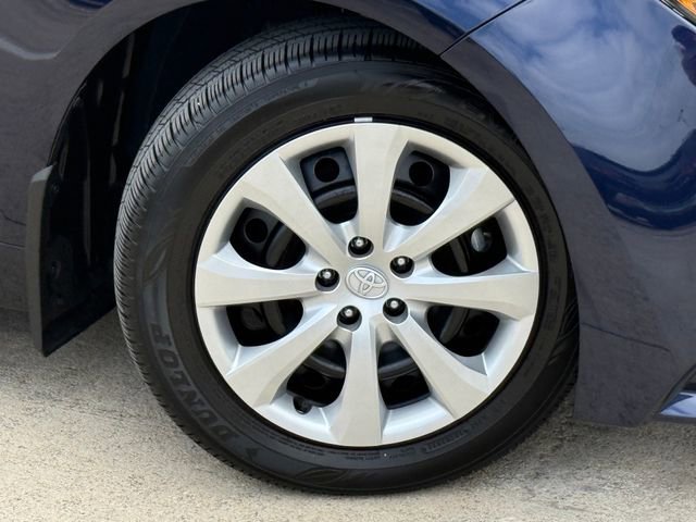 Used 2026 Toyota Corolla LE FWD image 2