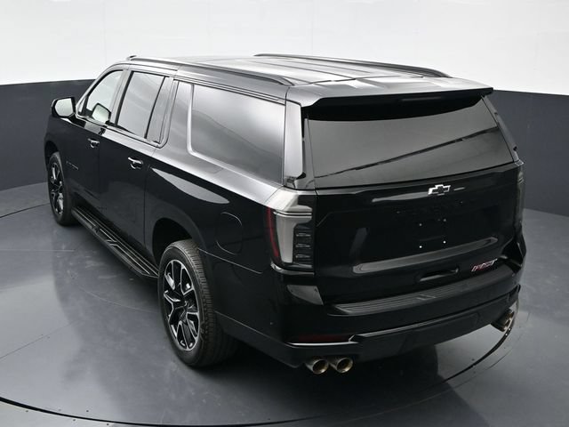 Used 2025 Chevrolet Suburban RST w/ Comfort Package AWD/4WD image 36