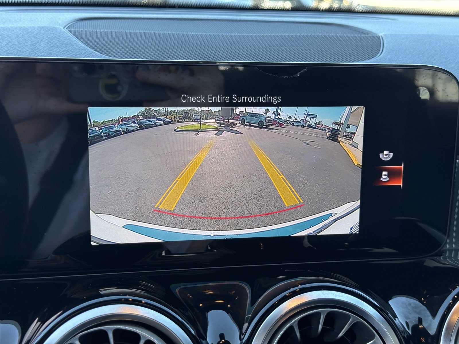 Used 2021 Mercedes-Benz GLB 250 image 27