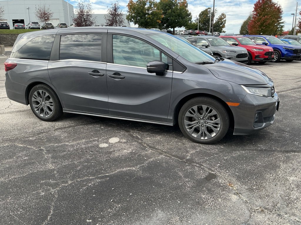 Used 2025 Honda Odyssey Touring image 15