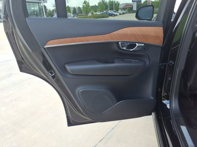 Certified 2023 Volvo XC90 B6 Plus w/ Protection Package Premier AWD/4WD image 17