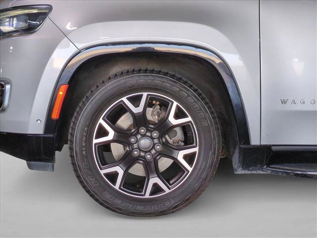 Used 2024 Jeep Wagoneer Series III AWD/4WD image 24