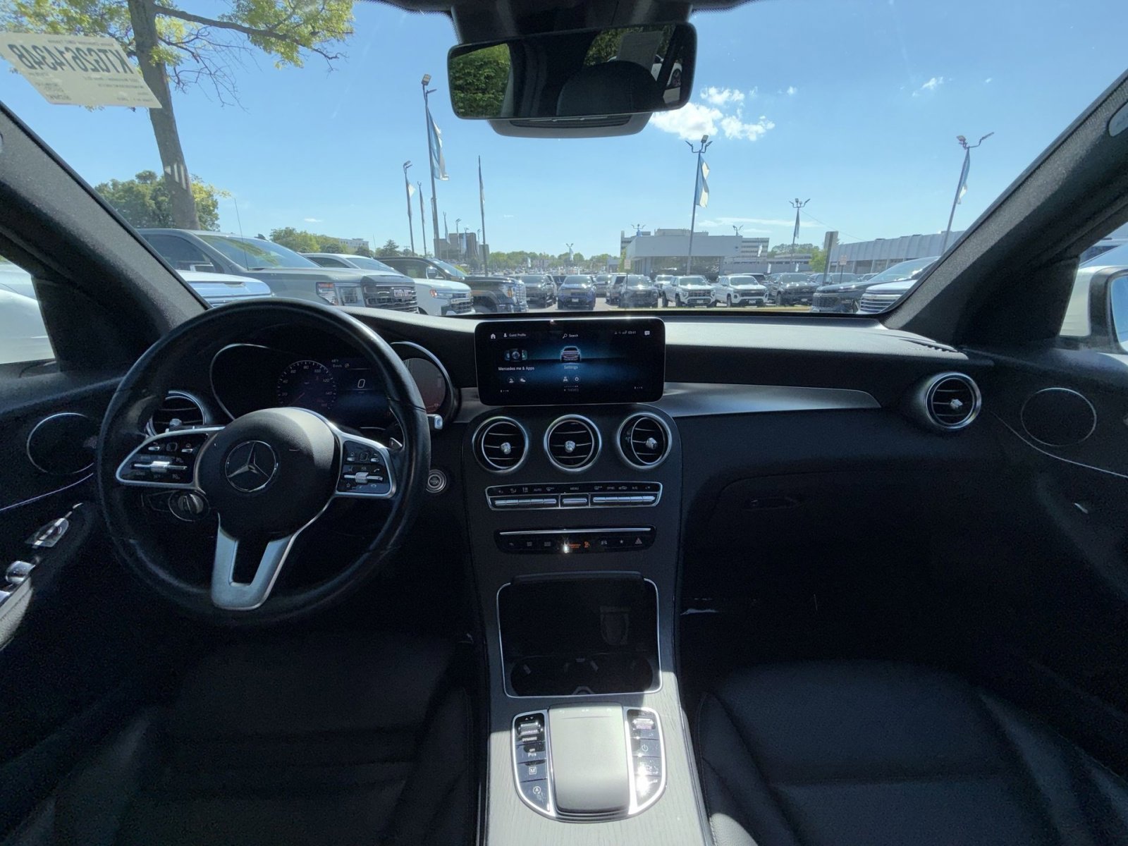 Used 2022 Mercedes-Benz GLC 300 4MATIC image 23