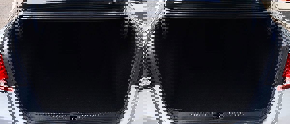 Used 2017 Chrysler 200 Limited Platinum image 23