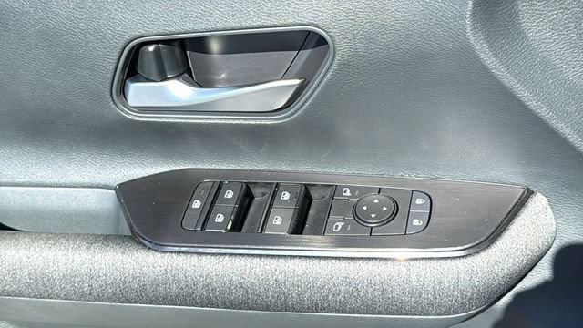 Used 2026 Nissan Kicks SV w/ Cold Weather Package AWD/4WD image 22