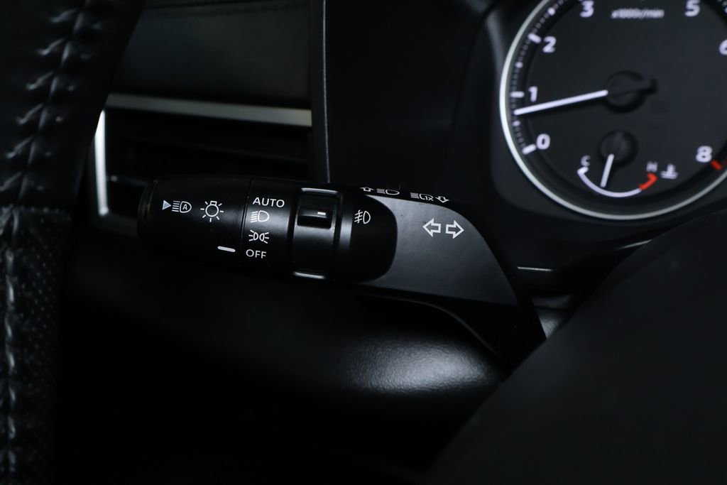 Used 2024 Mitsubishi Outlander SE image 25