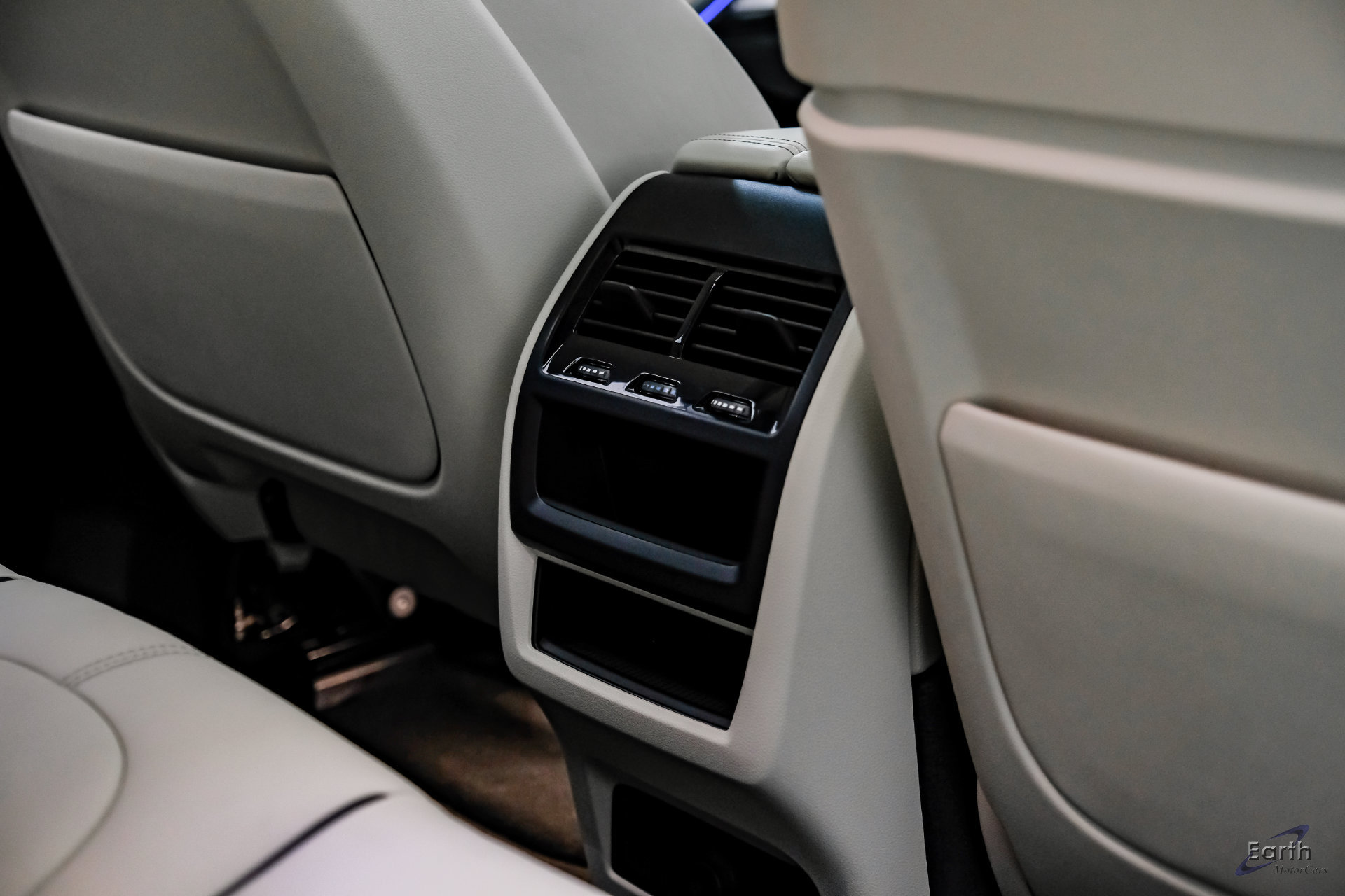 Used 2025 BMW X6 M60i w/ M Sport Professional Package AWD/4WD image 83