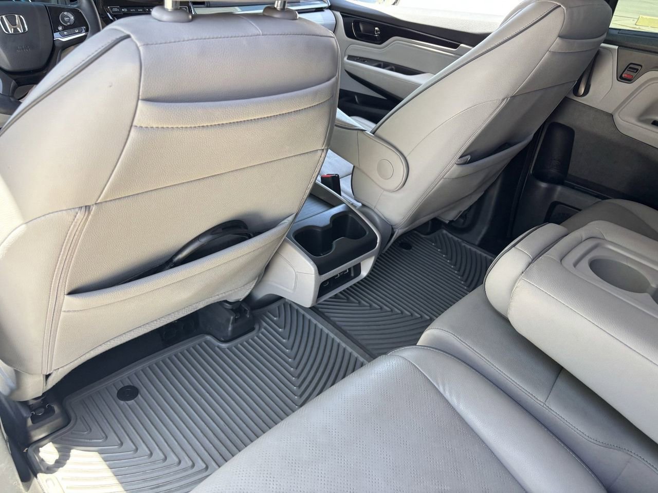 Used 2023 Honda Odyssey Elite image 15