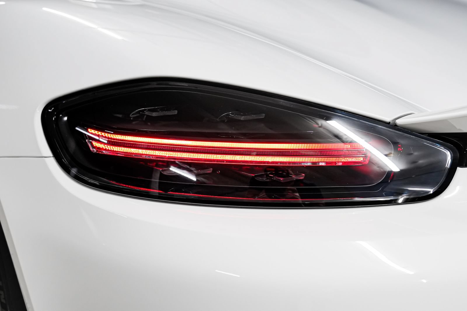 Used 2022 Porsche 718 Boxster Spyder RWD image 29