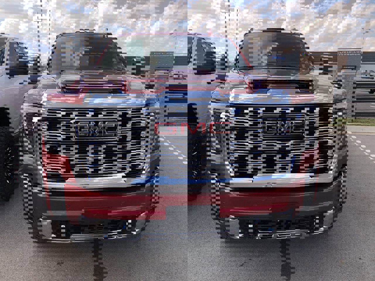 Used 2024 GMC Sierra 2500 Denali w/ Denali Reserve Package image 8