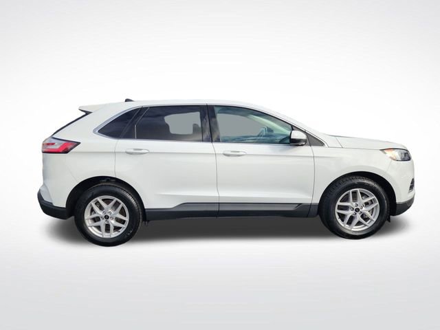 Used 2024 Ford Edge SEL image 9