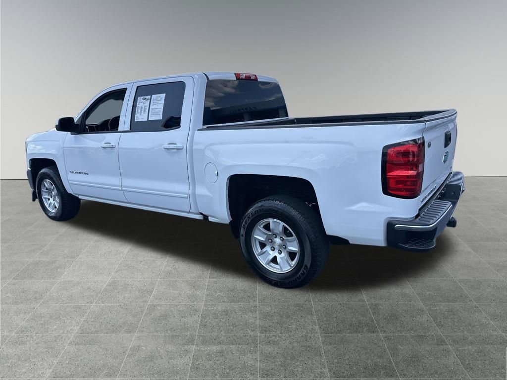 Used 2018 Chevrolet Silverado 1500 LT w/ LT Eassist Package image 3
