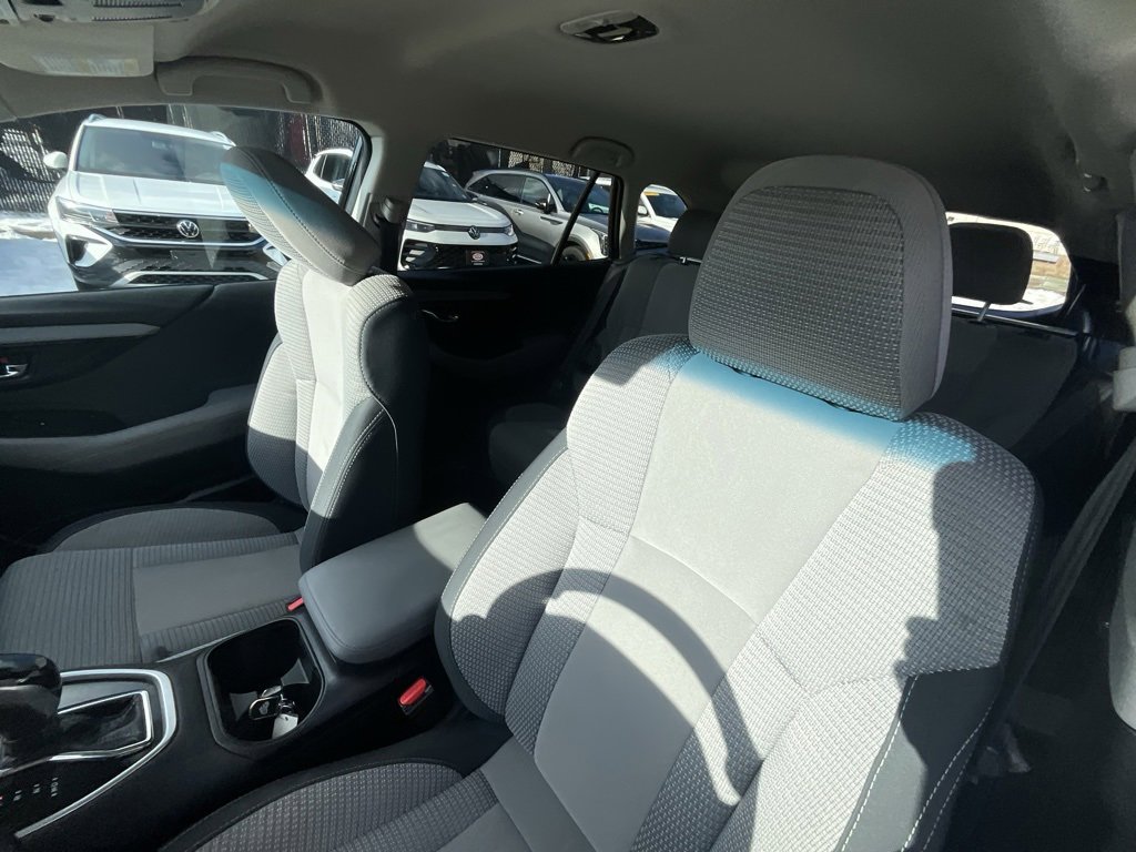 Used 2021 Subaru Outback Premium image 11