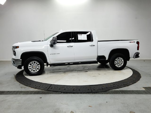 Used 2025 Chevrolet Silverado 2500 LTZ w/ LTZ Convenience Package AWD/4WD image 5
