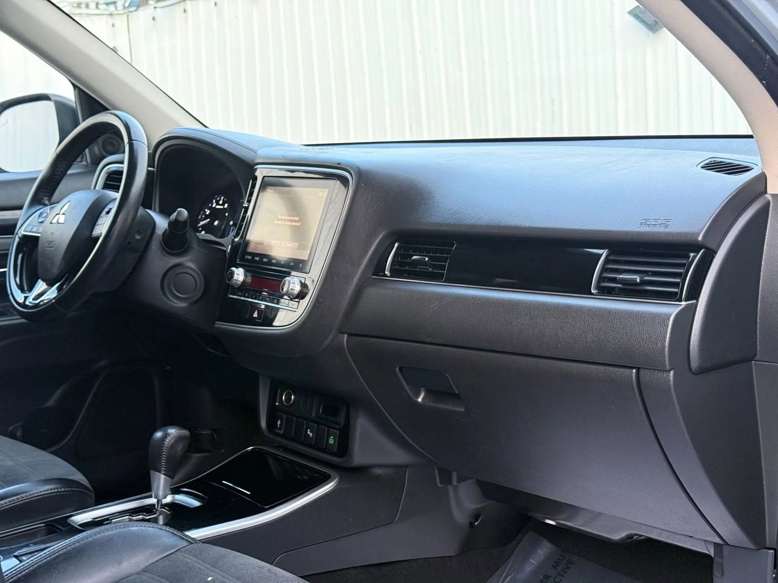 Used 2020 Mitsubishi Outlander SE FWD image 20