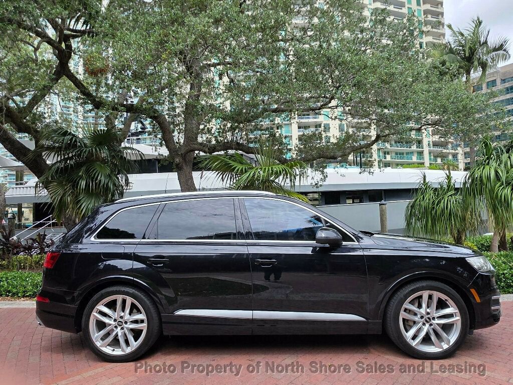 Used 2017 Audi Q7 3.0T Prestige AWD/4WD image 4