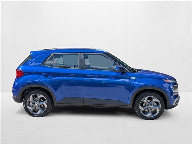 New 2025 Hyundai Venue Limited FWD image 5
