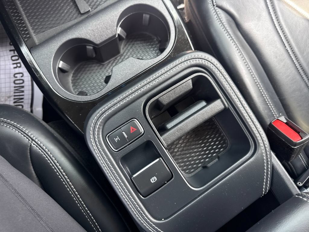 Used 2025 Ford Mustang Mach-E Select AWD/4WD image 38