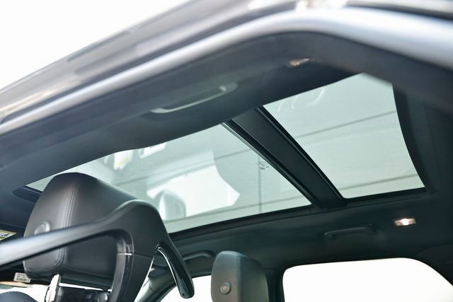 New 2026 Land Rover Range Rover Velar S AWD/4WD image 38