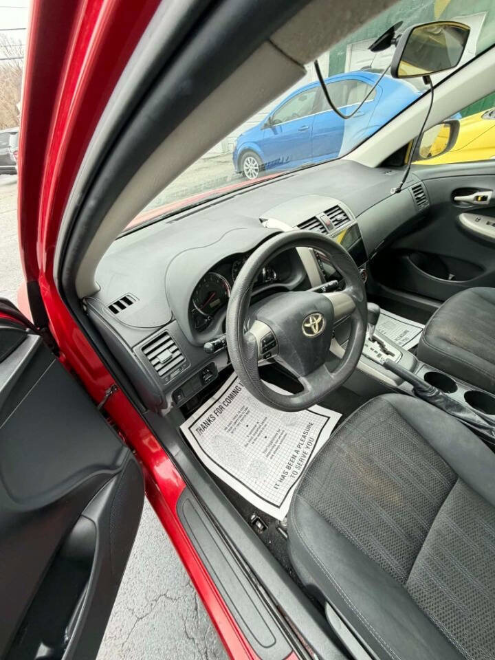 Used 2012 Toyota Corolla S image 11