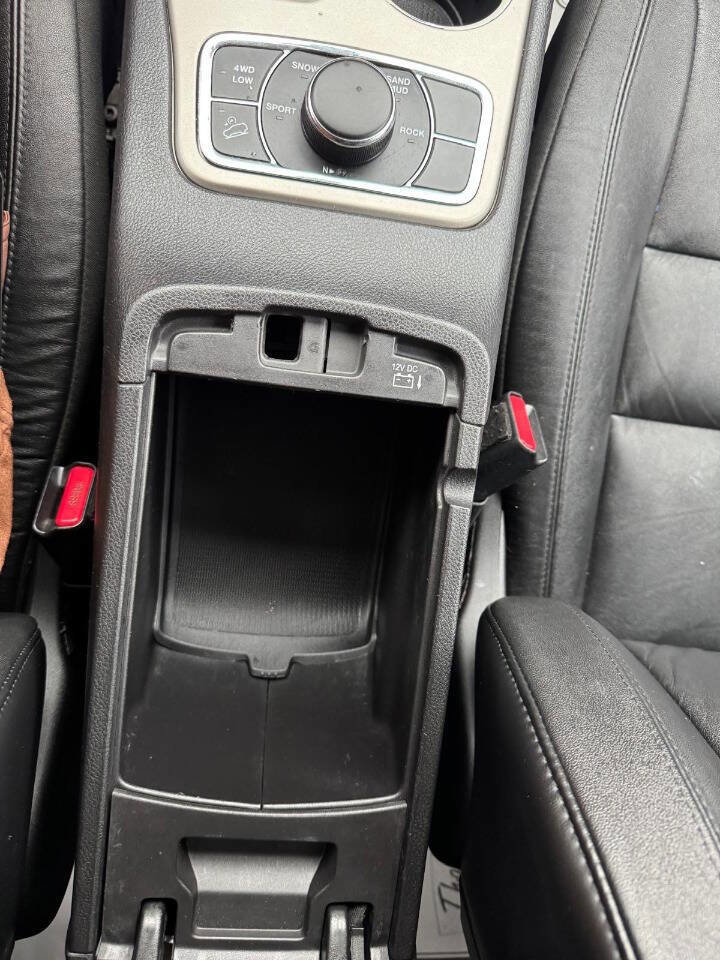 Used 2012 Jeep Grand Cherokee Limited image 36
