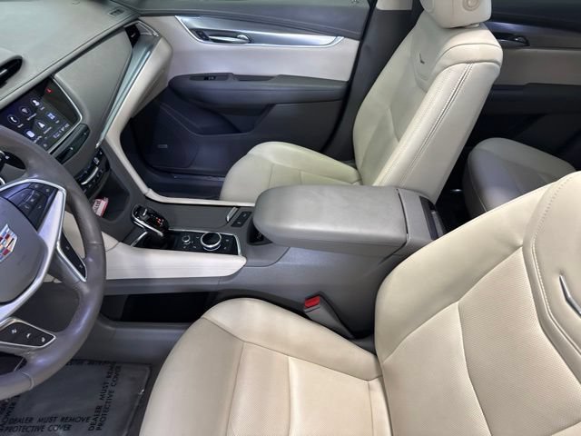 Used 2021 Cadillac XT5 Premium Luxury FWD image 42