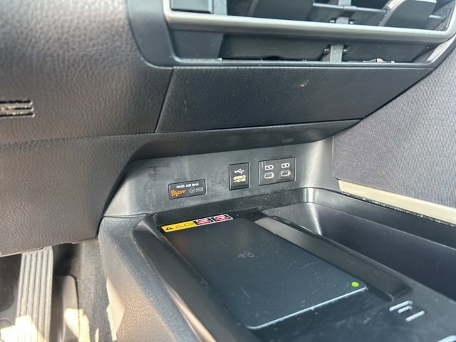 Used 2025 Toyota Camry LE image 23