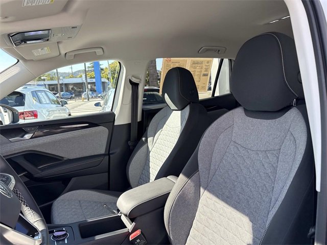 Used 2025 Volkswagen Tiguan S image 15