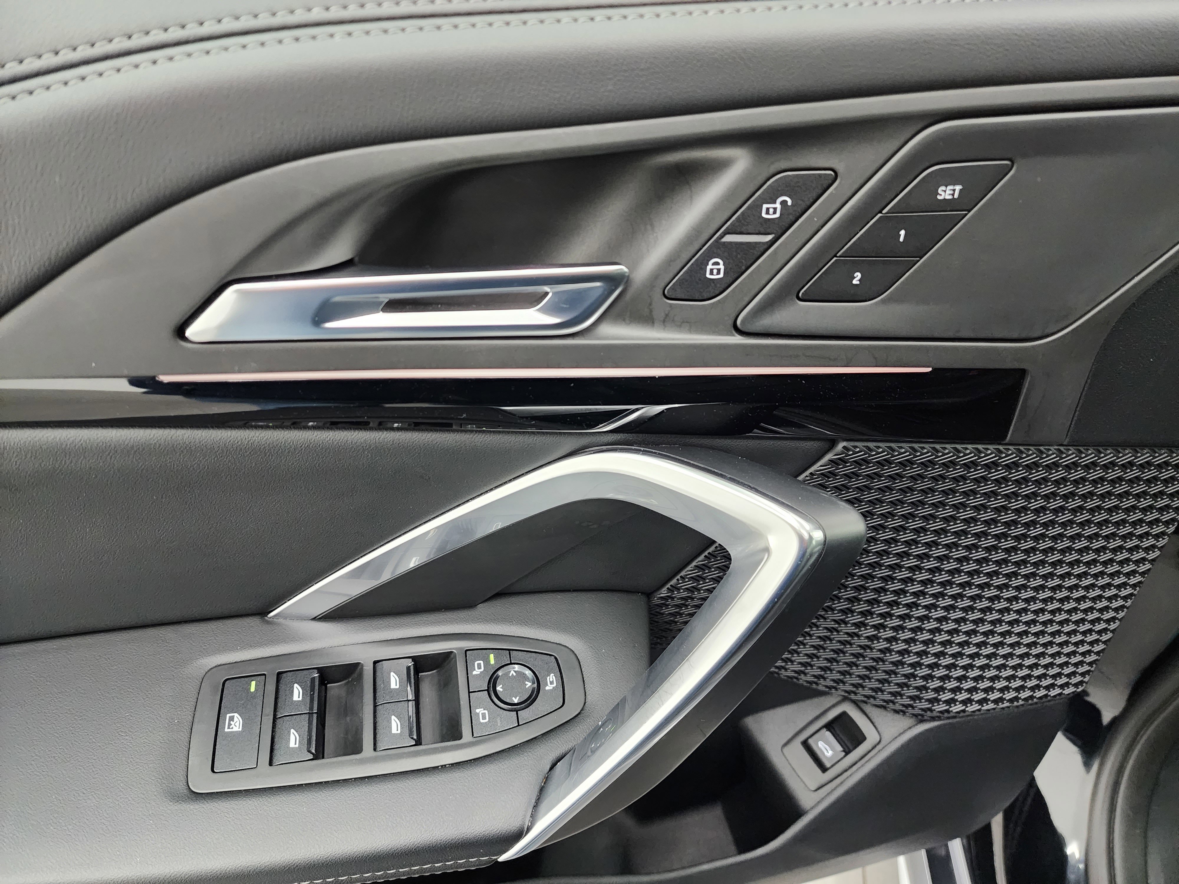 Used 2025 BMW X1 xDrive28i image 40